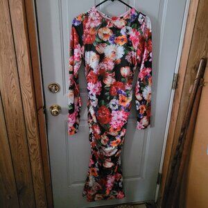 Long Floral Ruched Dress Misses Size Large